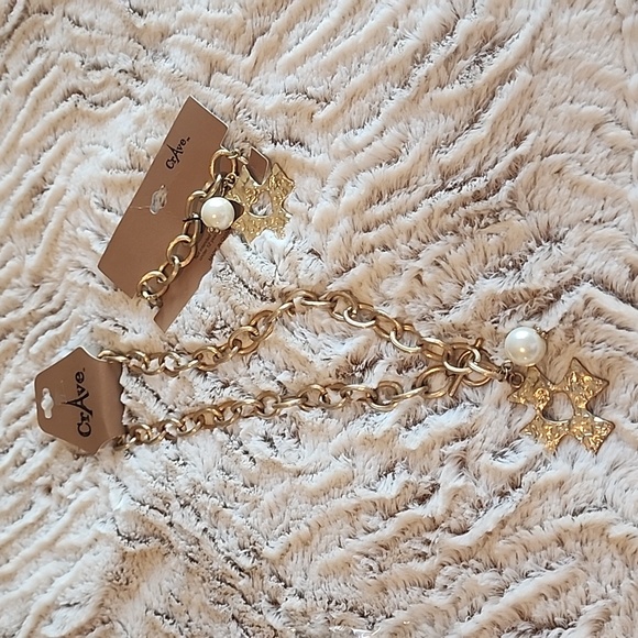 CRAVE Gold & Faux Pearl Heart Cross Necklace and Bracelet Set - Picture 5 of 9